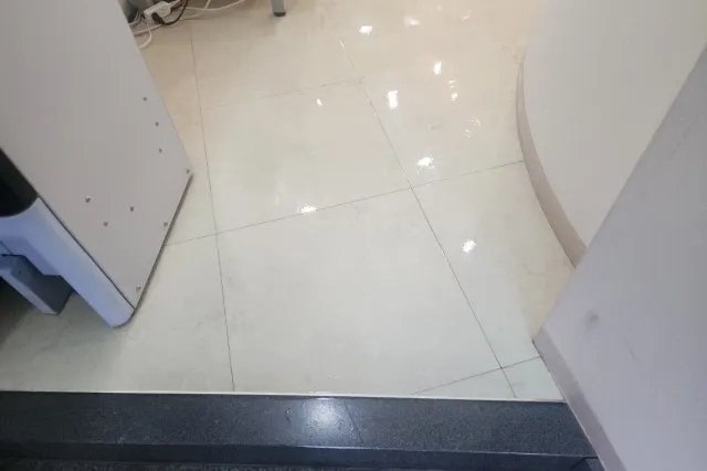 東京都多摩市D歯科クリニックの施工後の様子